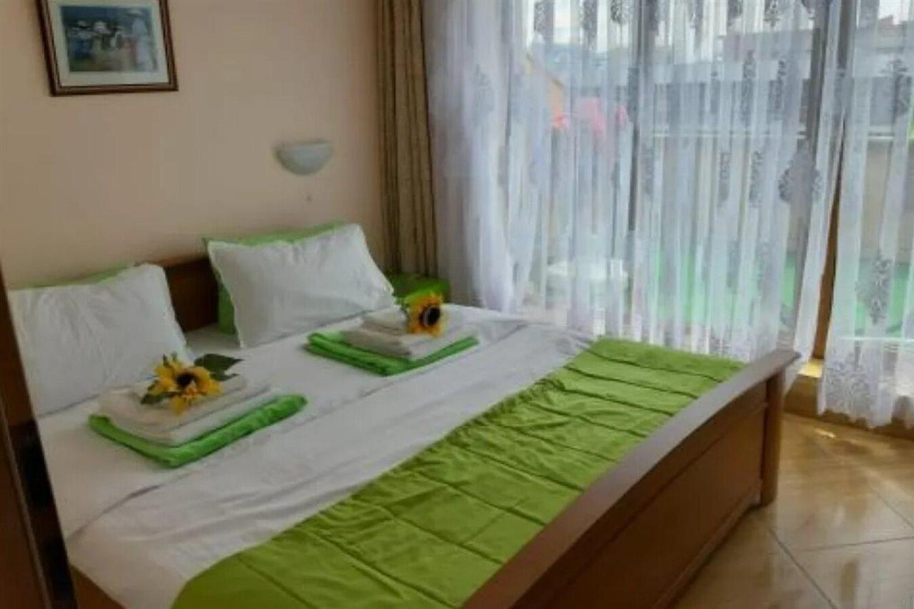 Golden Dreams Apartment Sunny Beach Ngoại thất bức ảnh