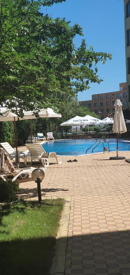 Golden Dreams Apartment Sunny Beach Ngoại thất bức ảnh
